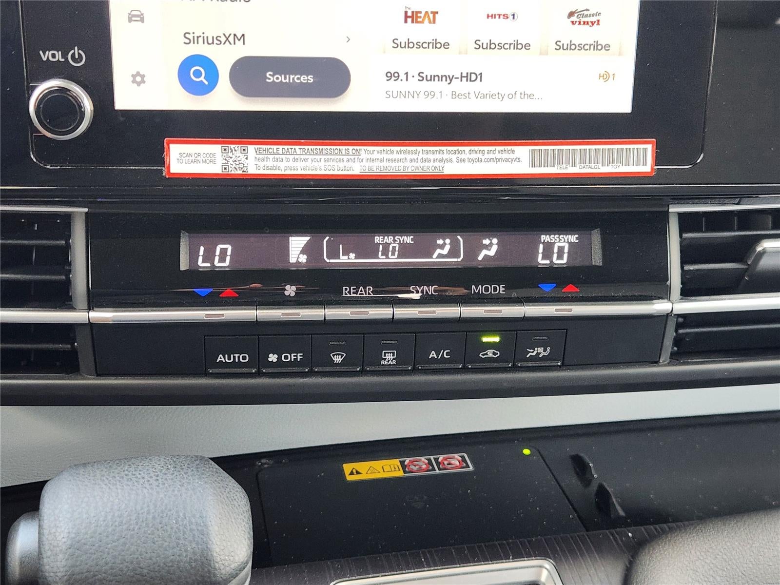 2025 Toyota Sienna LE