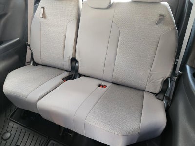 2025 Toyota Sienna LE