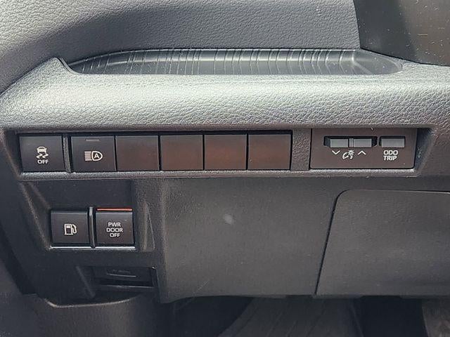 2022 Toyota Sienna XSE 7 Passenger