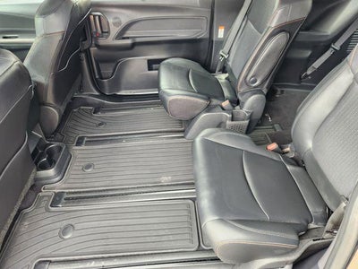 2022 Toyota Sienna XSE 7 Passenger