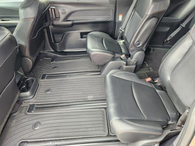 2022 Toyota Sienna XSE 7 Passenger