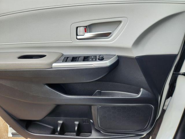 2025 Toyota Sienna XLE 8 Passenger