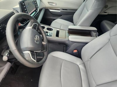 2024 Toyota Sienna XLE 8-Passenger