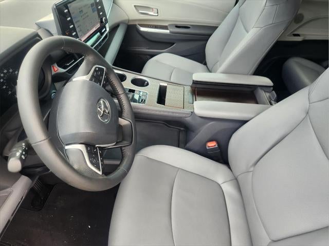 2024 Toyota Sienna XLE 8-Passenger