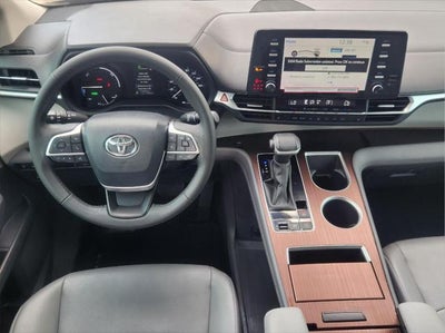 2024 Toyota Sienna XLE 8-Passenger