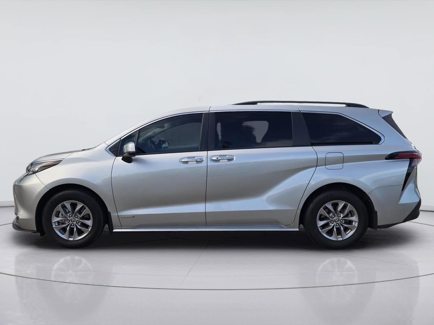 2021 Toyota Sienna HV Base