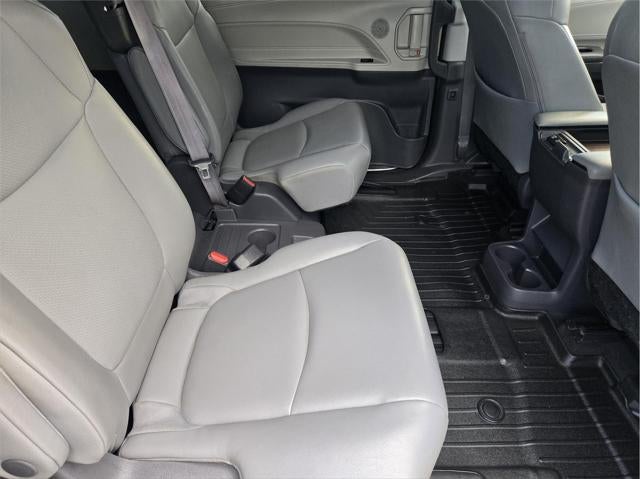 2021 Toyota Sienna HV Base