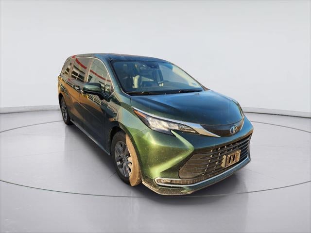 2022 Toyota Sienna XLE 7-Passenger