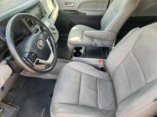 2018 Toyota Sienna XLE 8-Passenger