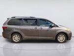 2017 Toyota Sienna XLE Premium 8-Passenger