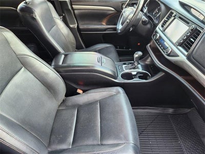 2017 Toyota Highlander Limited