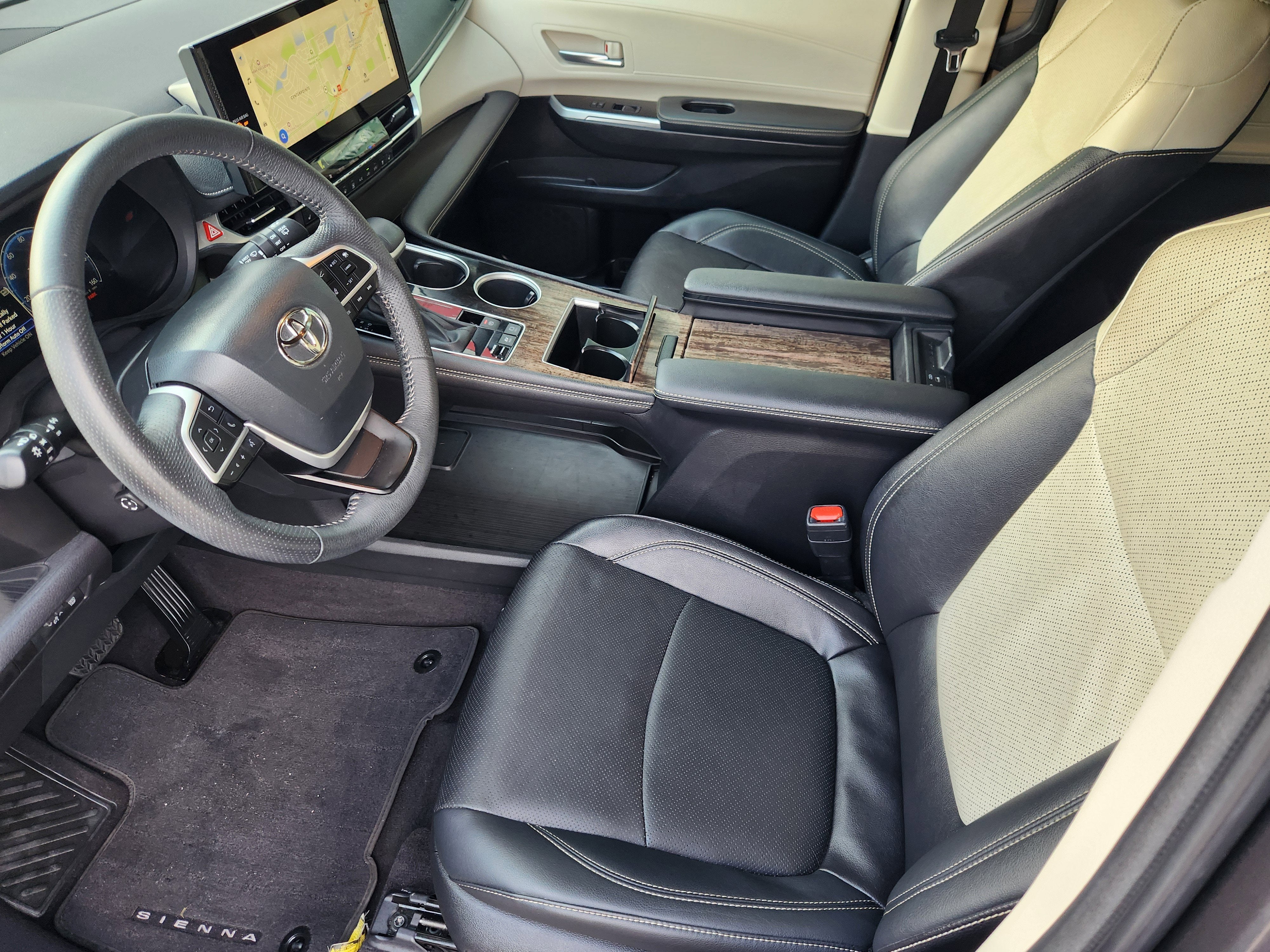 2025 Toyota Sienna Limited 7 Passenger