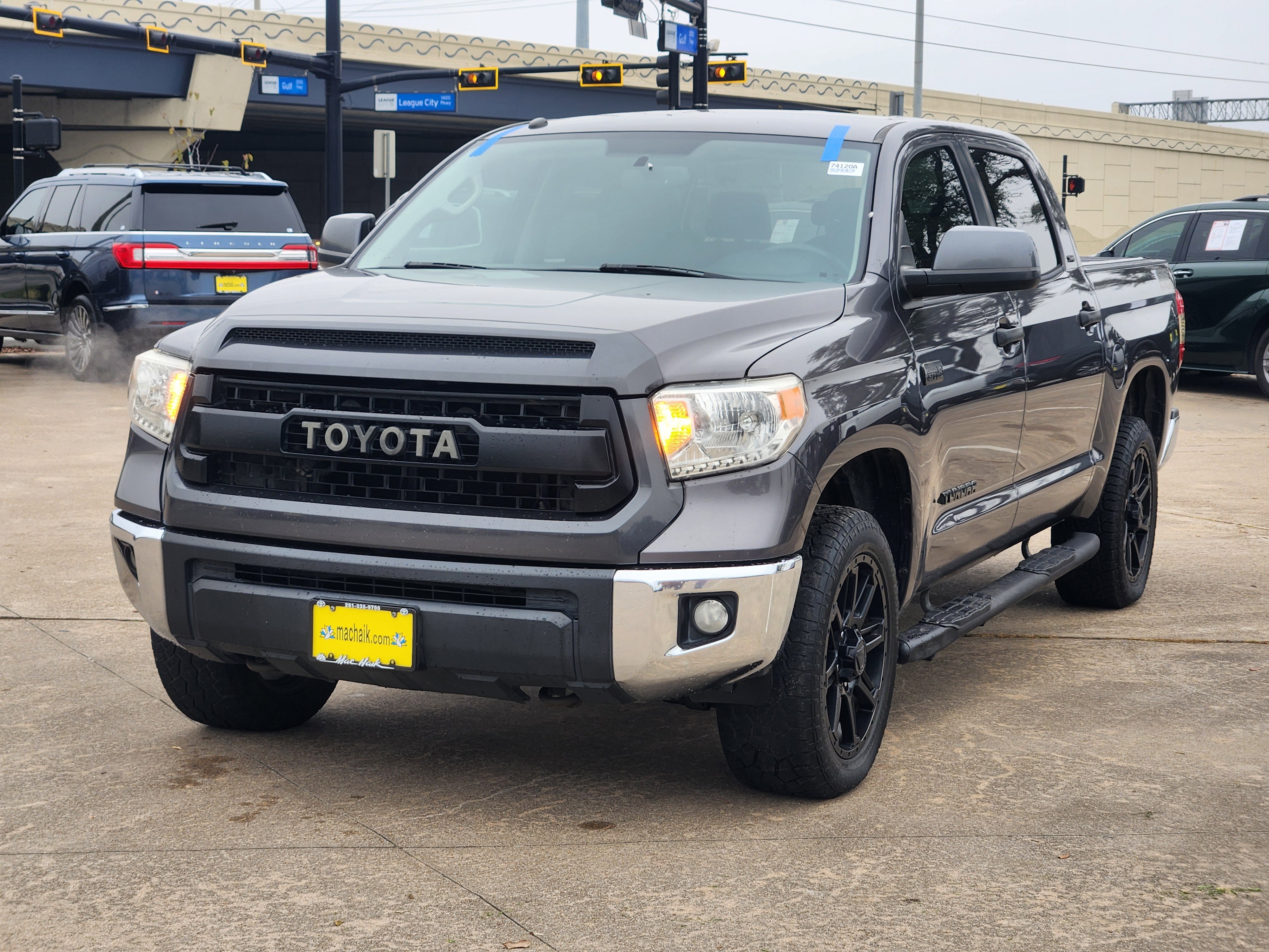 2017 Toyota Tundra SR5