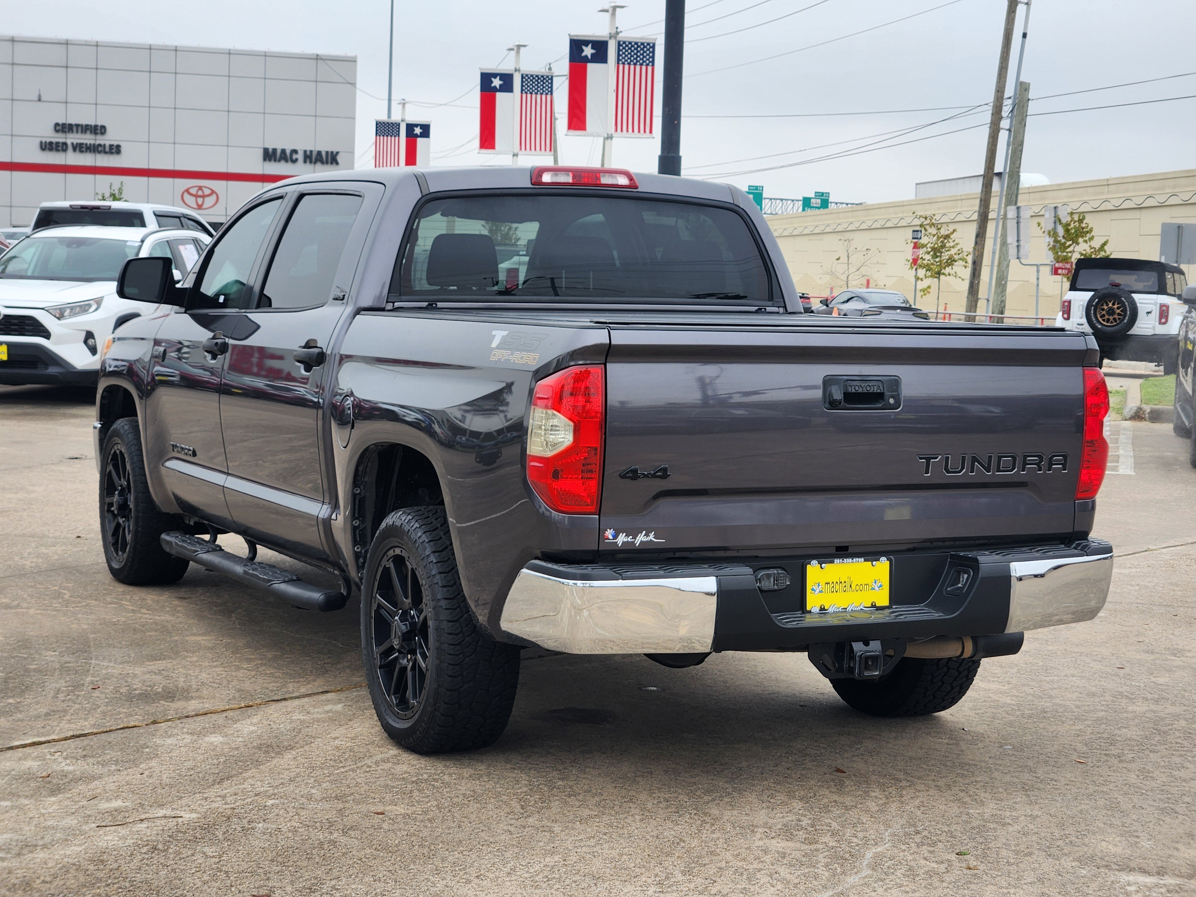 2017 Toyota Tundra SR5
