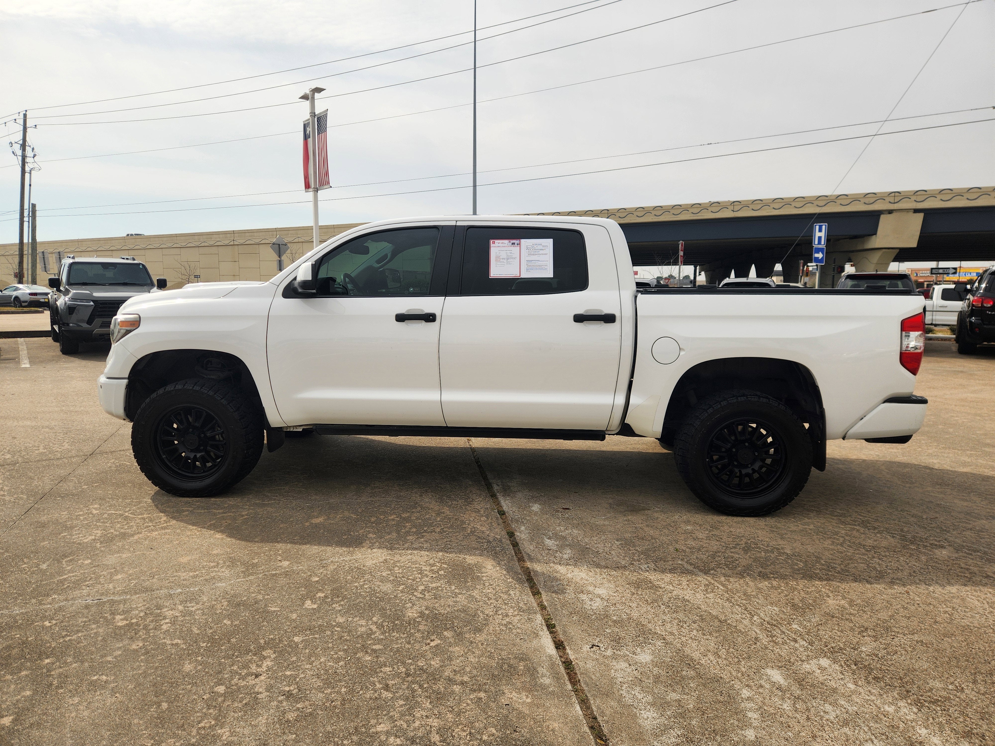 2018 Toyota Tundra SR5