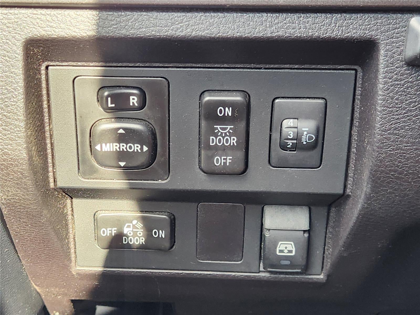 2015 Toyota Tundra Truck SR5