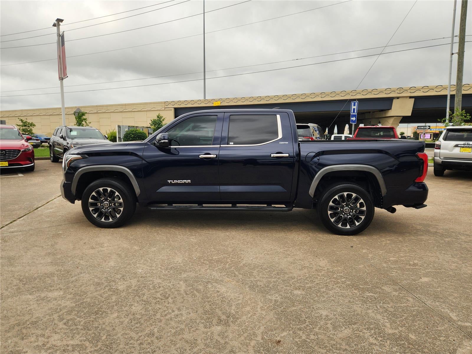 2024 Toyota TUNDRA LTD