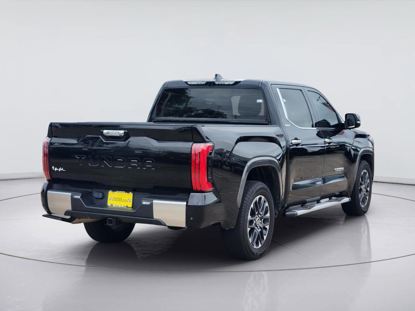 2023 Toyota Tundra Limited HV