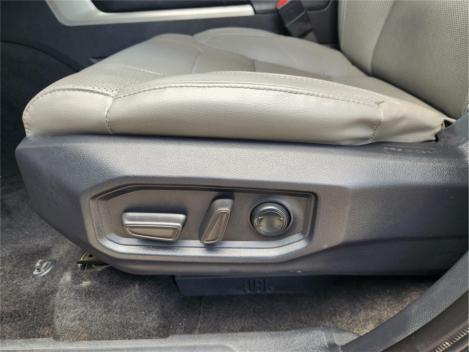 2023 Toyota Tundra Limited HV