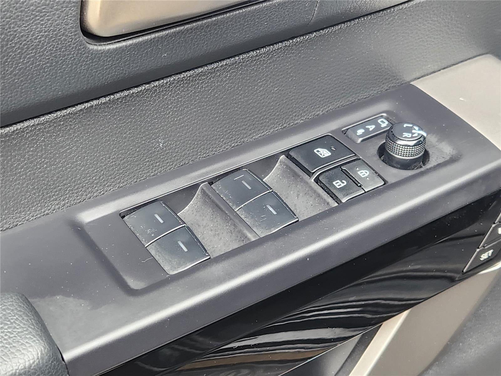 2024 Toyota Tundra Limited HV