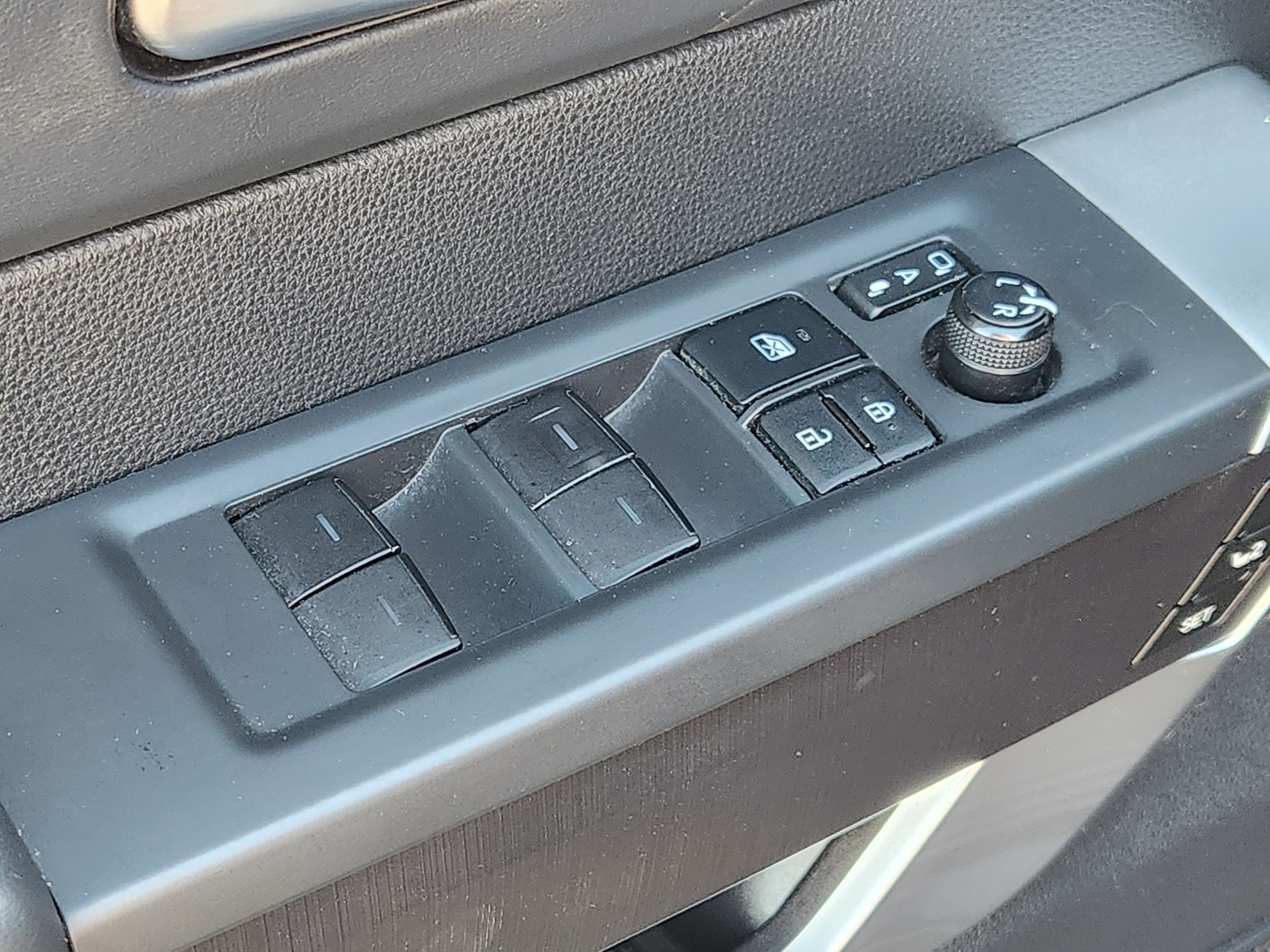 2022 Toyota Tundra Platinum