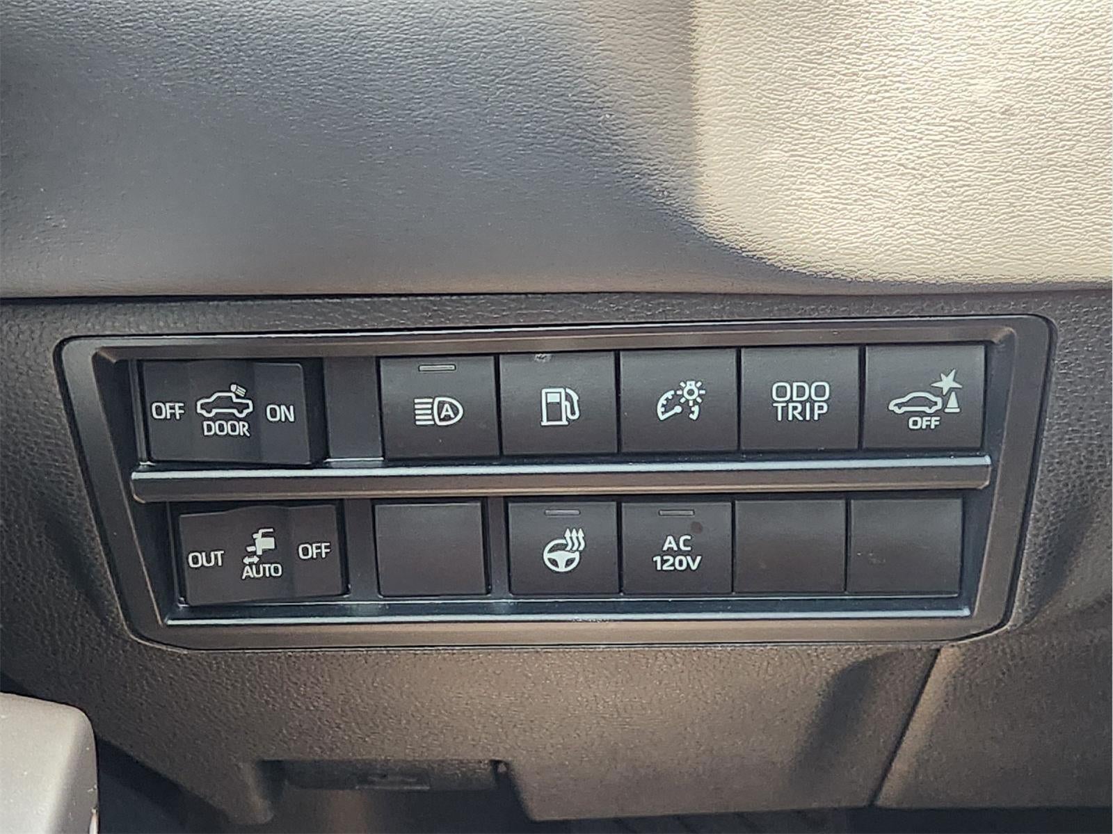 2023 Toyota Tundra Platinum HV