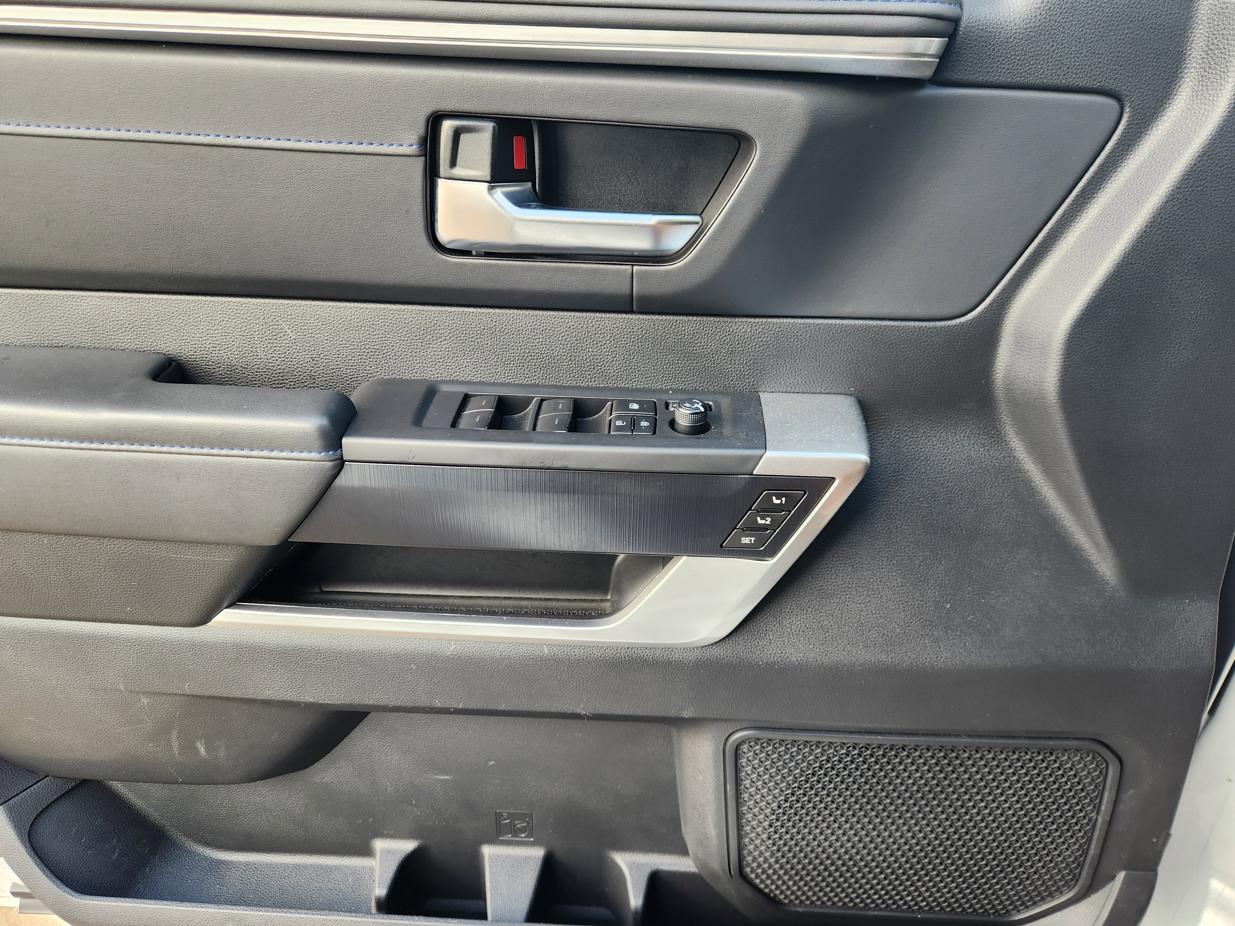 2024 Toyota Tundra Hybrid Platinum