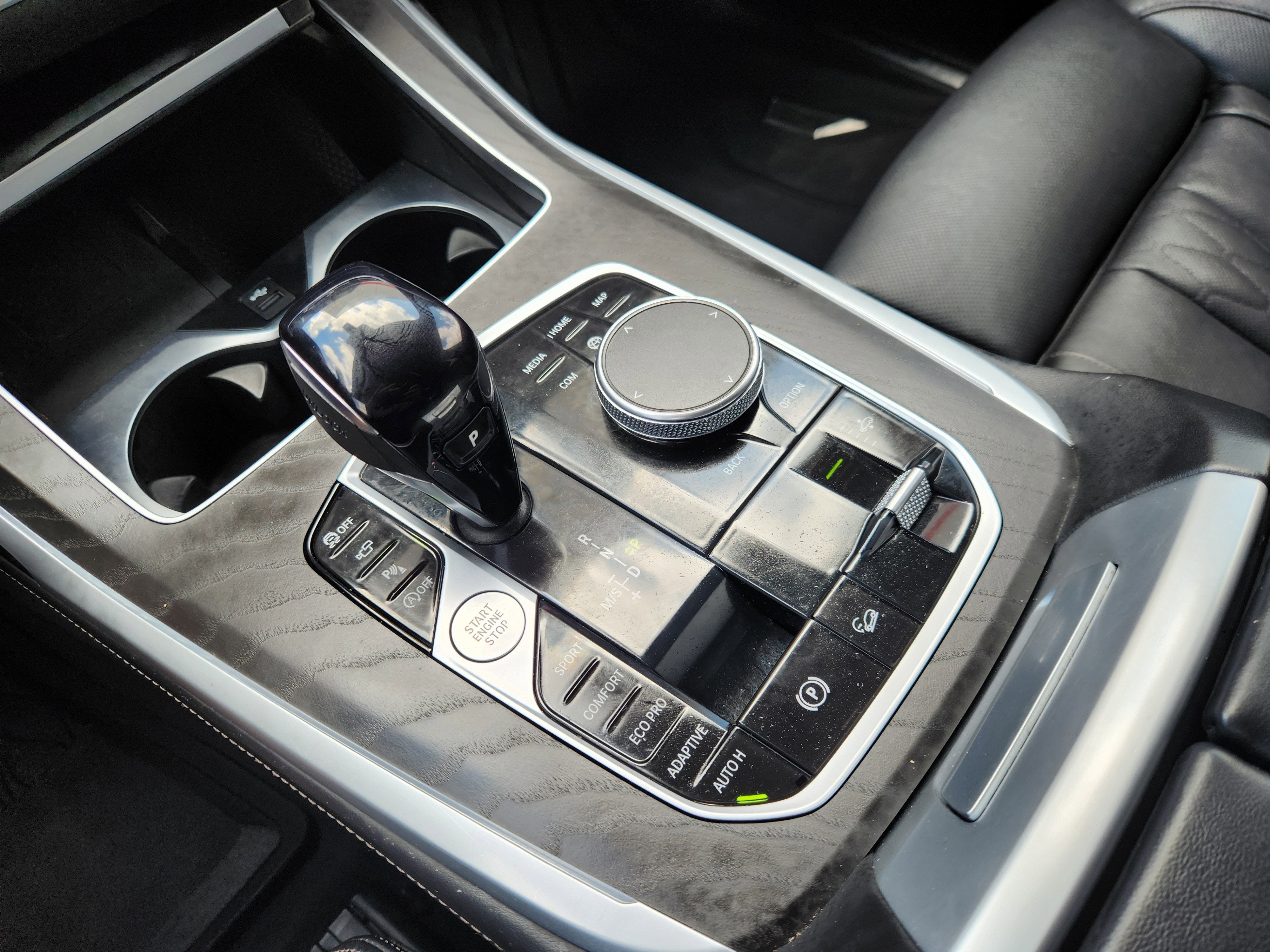 2022 BMW X7 M50i