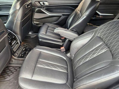 2022 BMW X7 M50i