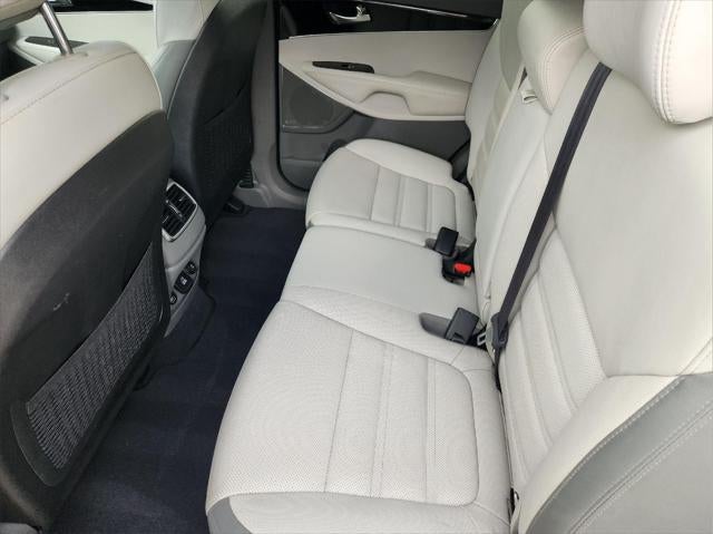 2017 Kia Sorento SX V6