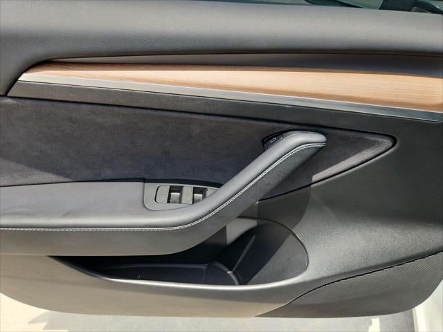 2023 Tesla 3 Base