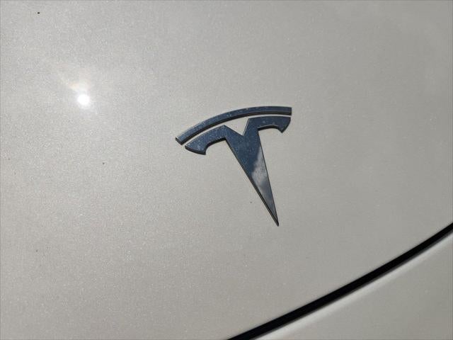 2023 Tesla 3 Base