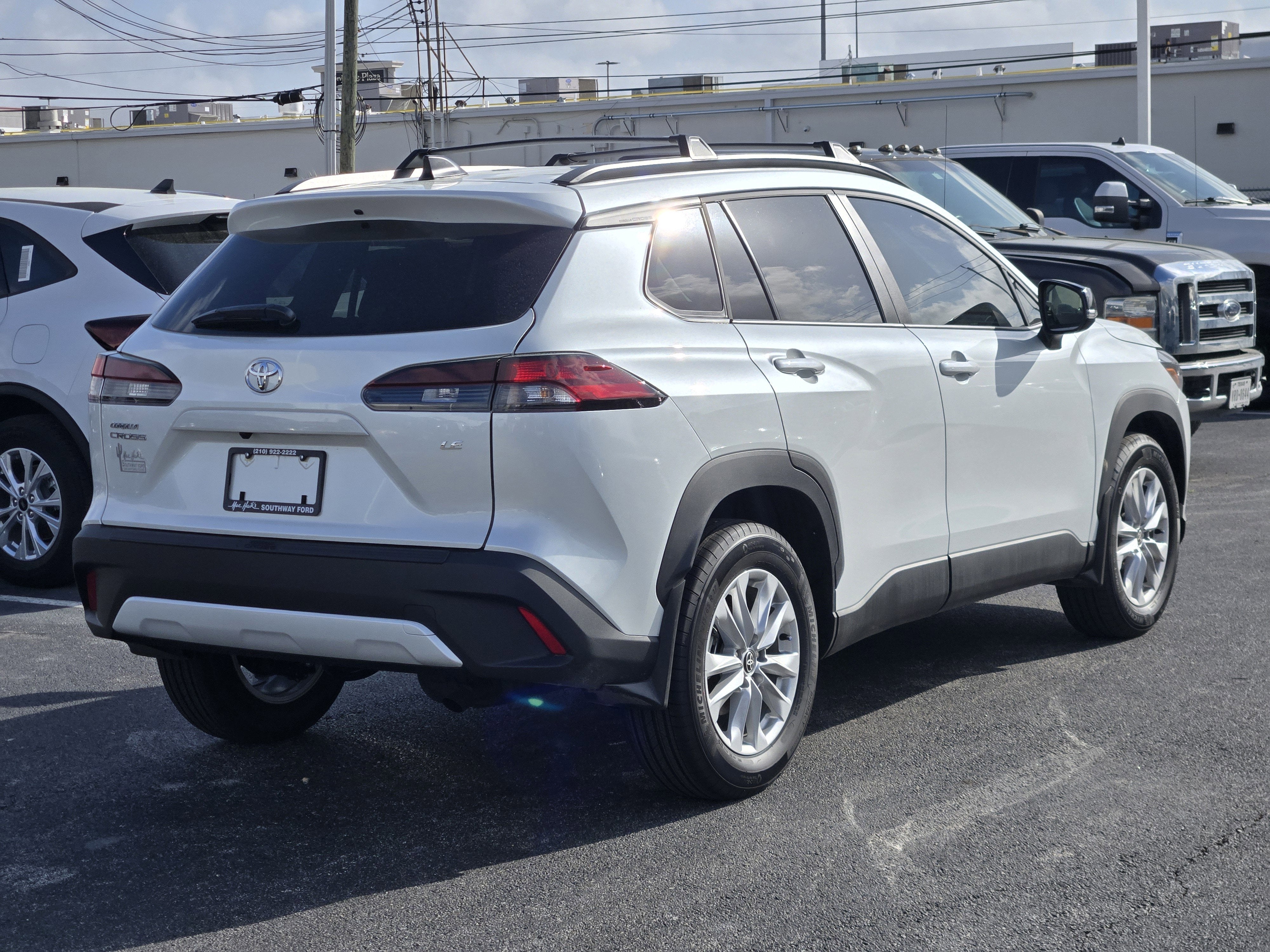2026 Toyota Corolla Cross LE