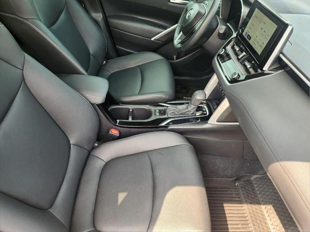 2024 Toyota Corolla Cross XLE