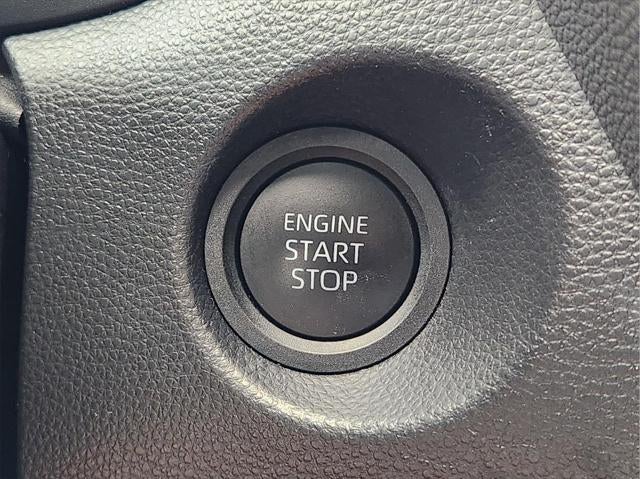 2026 Toyota Corolla Cross XLE - Photo 53