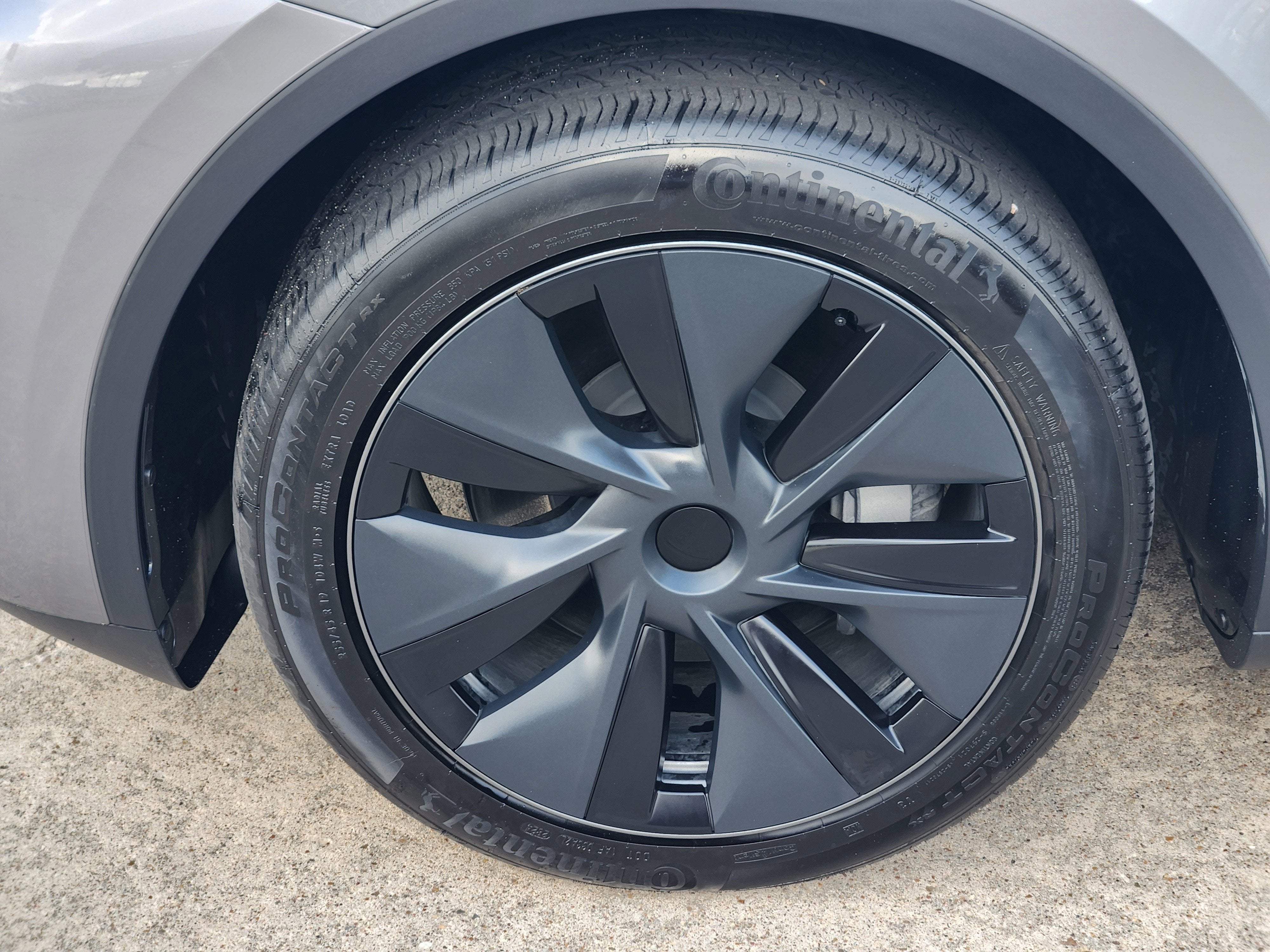 2025 Tesla Model Y Long Range