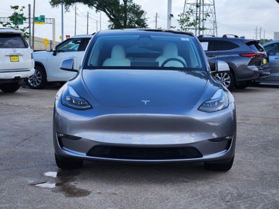 2025 Tesla Model Y Long Range