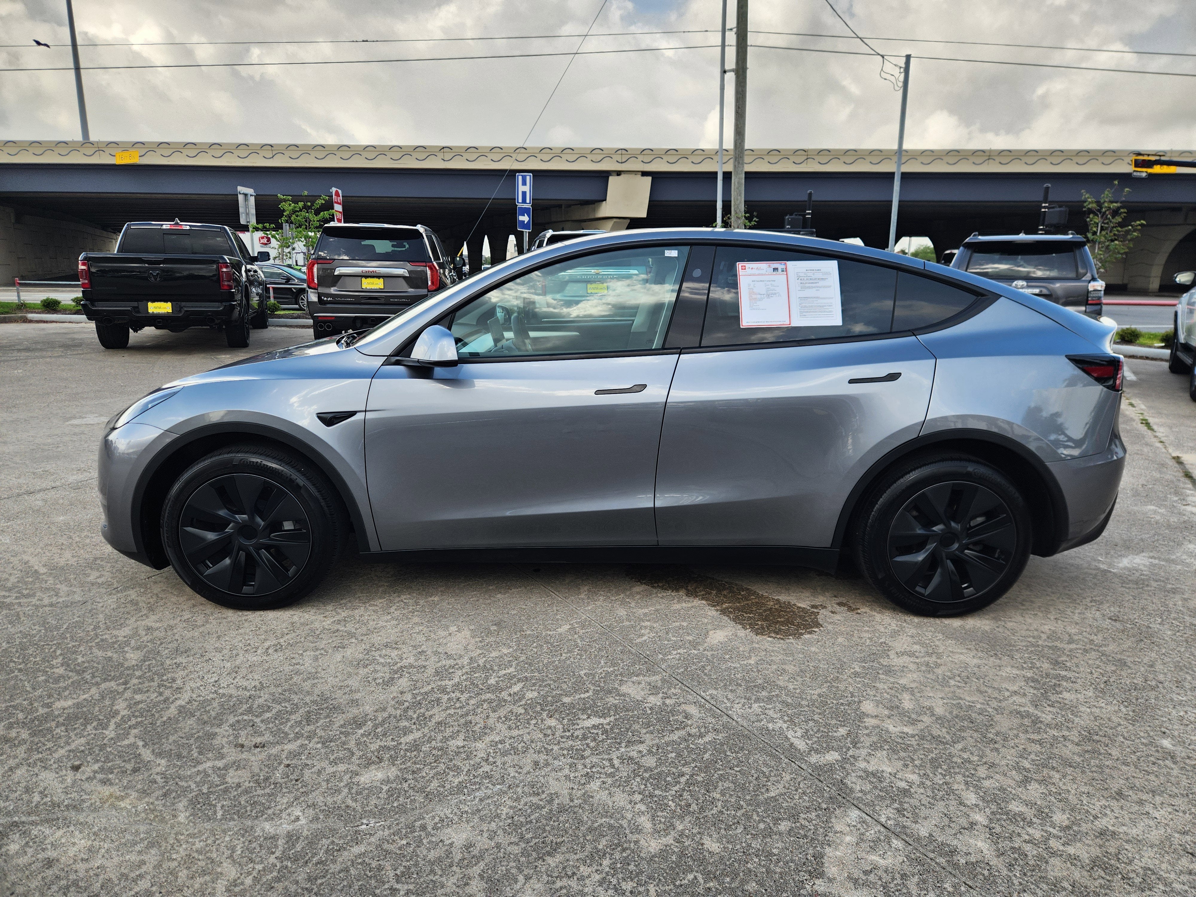 2025 Tesla Model Y Long Range