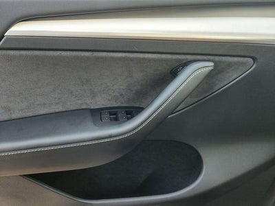 2025 Tesla Model Y Long Range