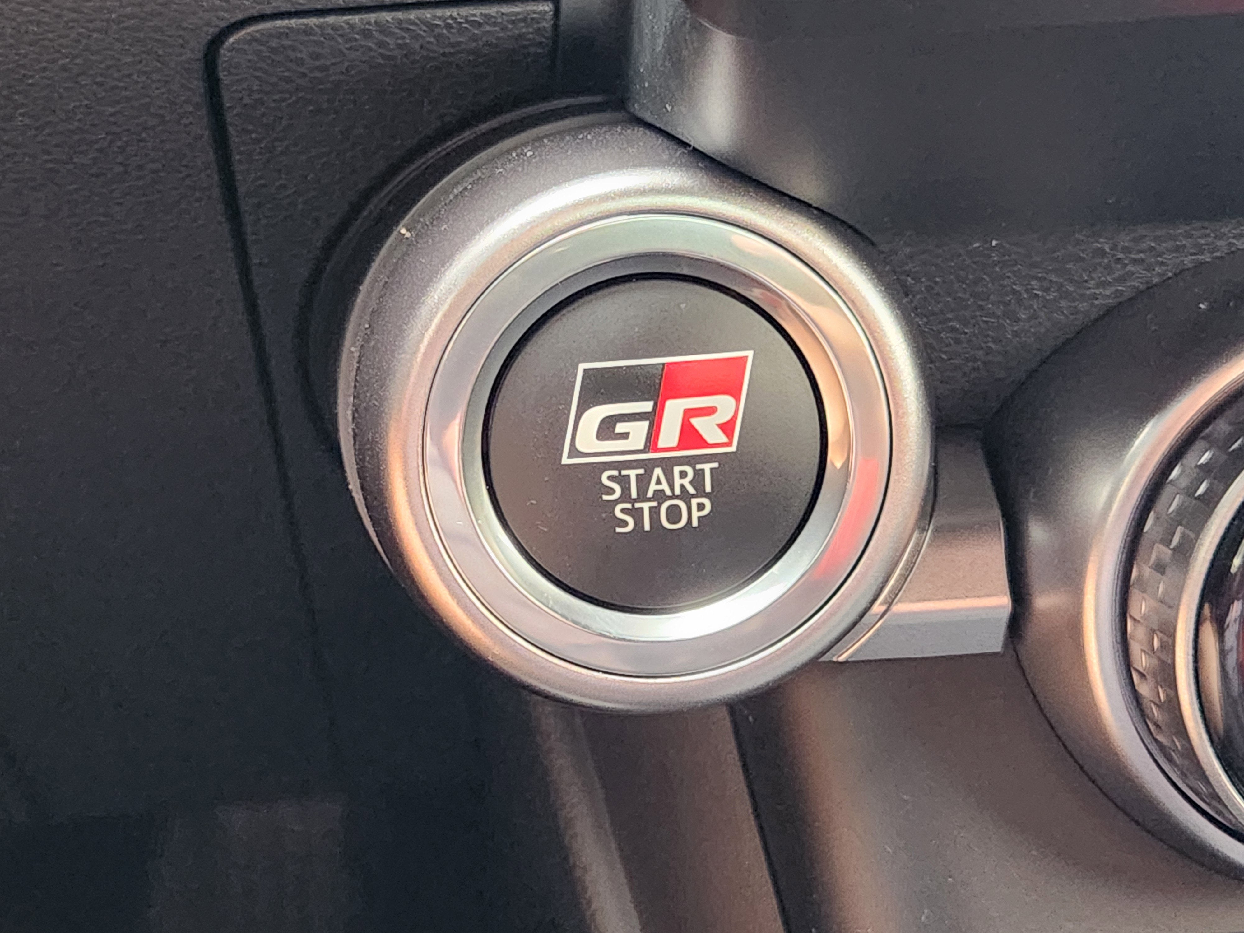2026 Toyota GR86 Base PREMIUM PAINT