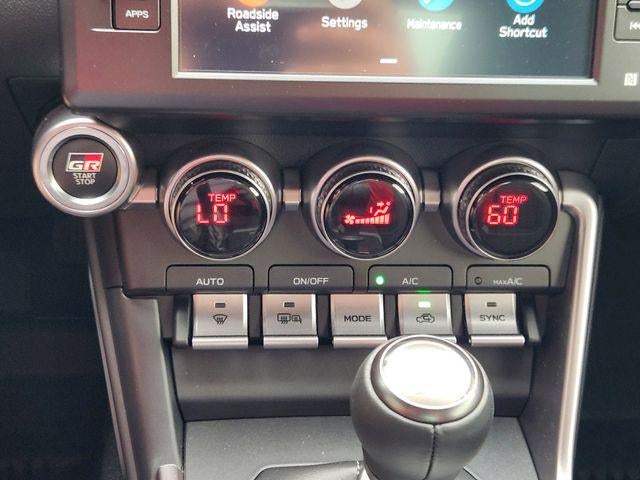 2026 Toyota GR86 Base PREMIUM PAINT