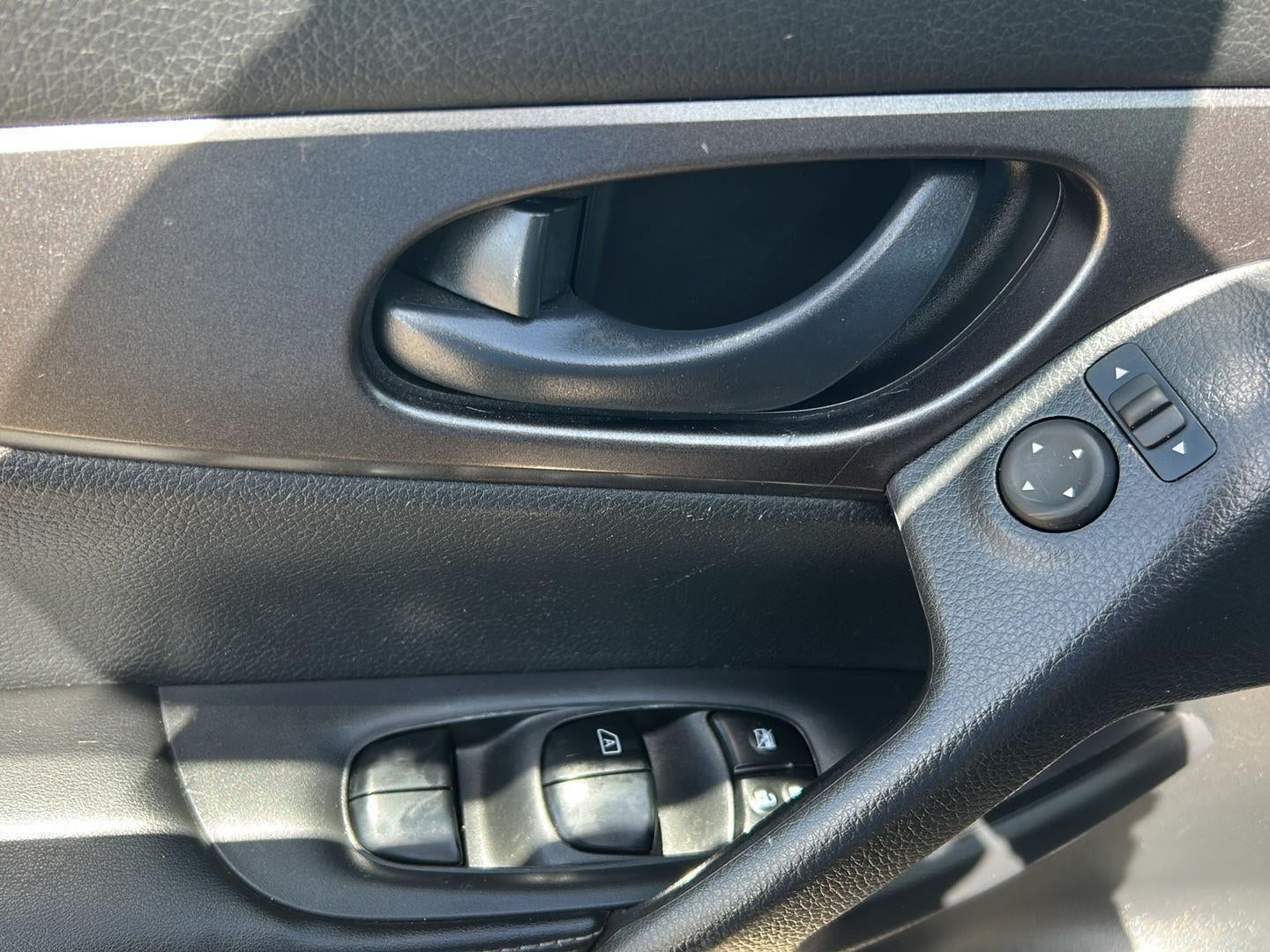 2018 Nissan ROGUE SPORT Base