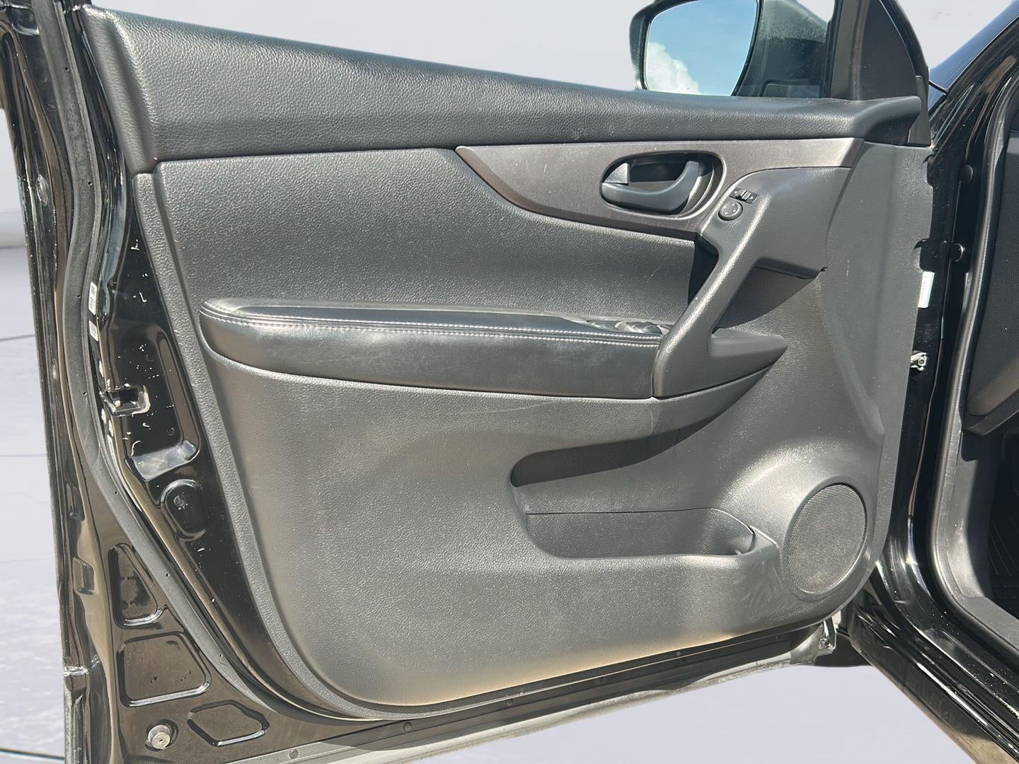 2018 Nissan ROGUE SPORT Base