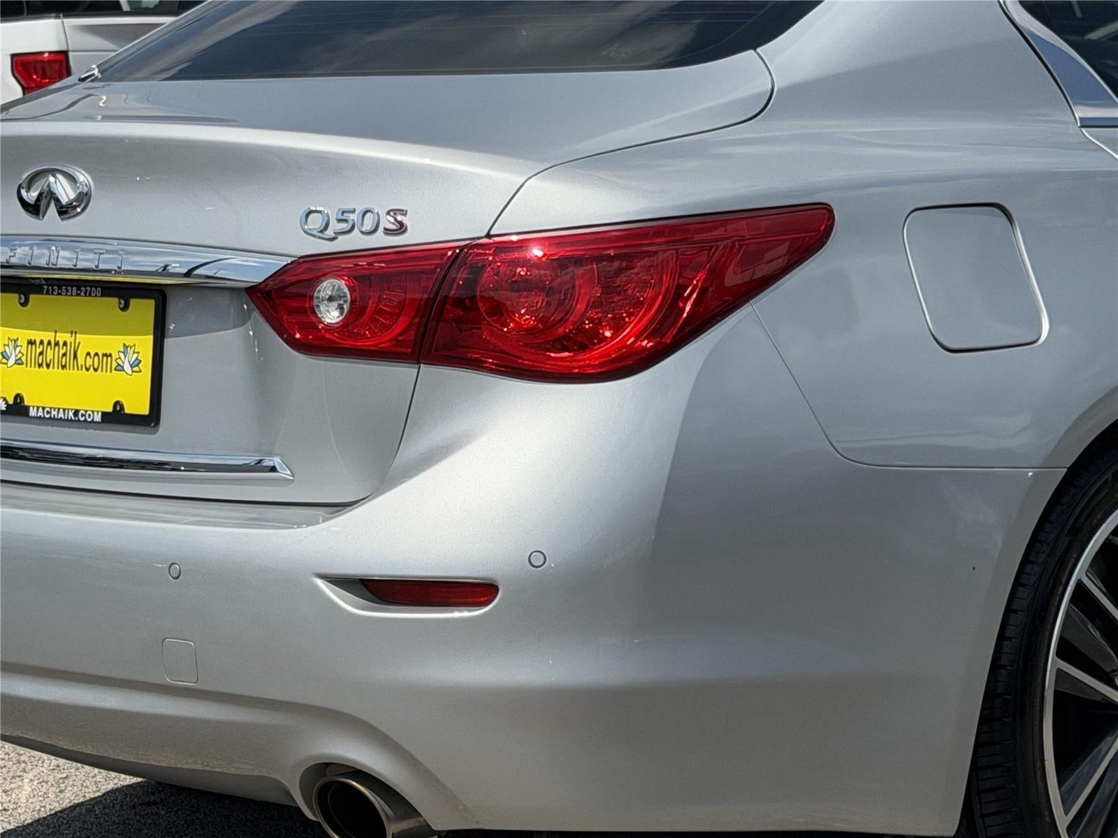 2015 INFINITI Q50 Base