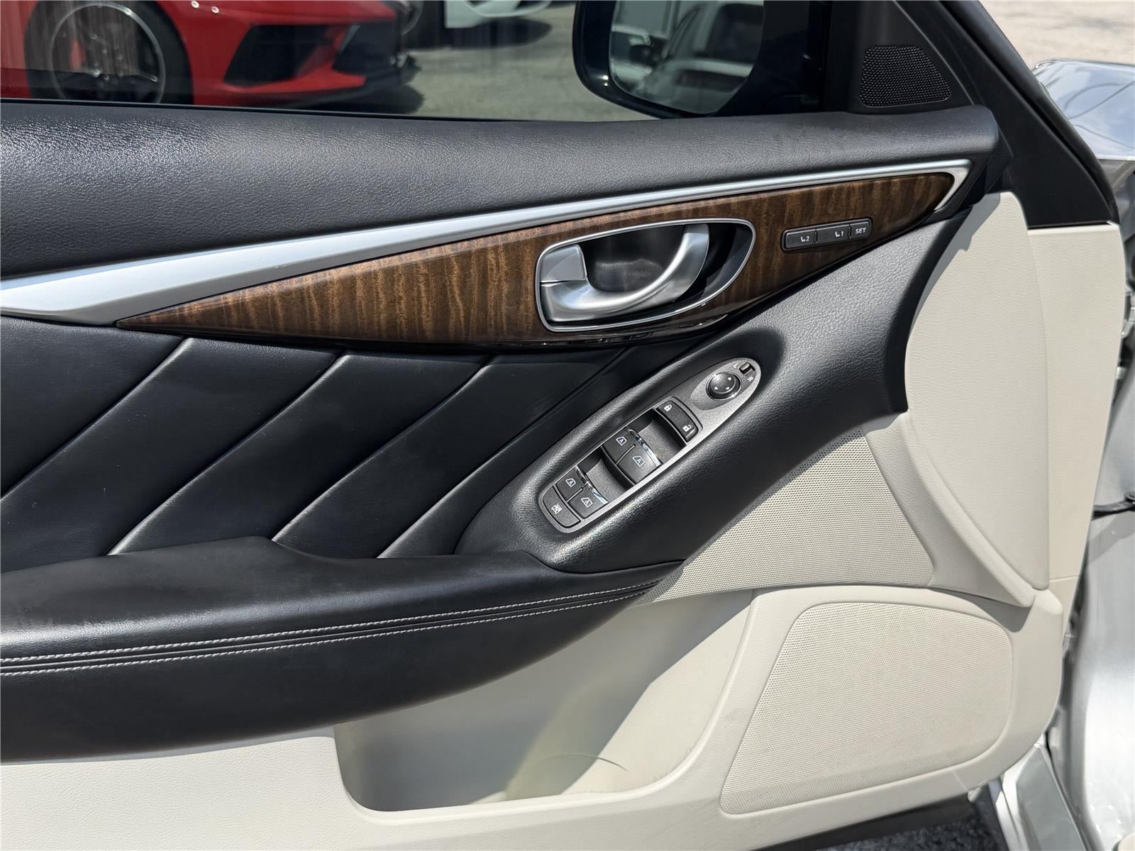 2015 INFINITI Q50 Base