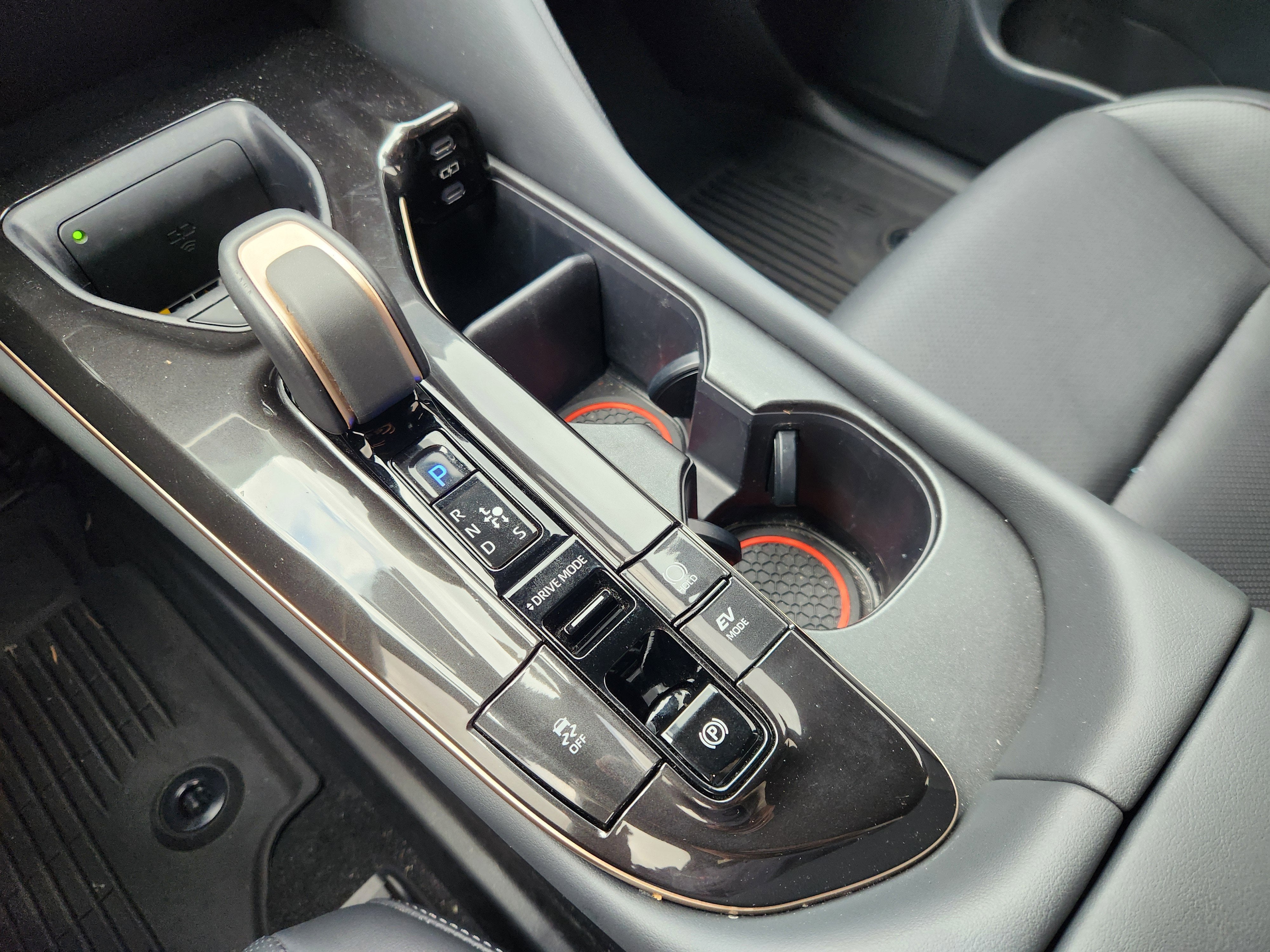 2025 Toyota Crown Signia Limited