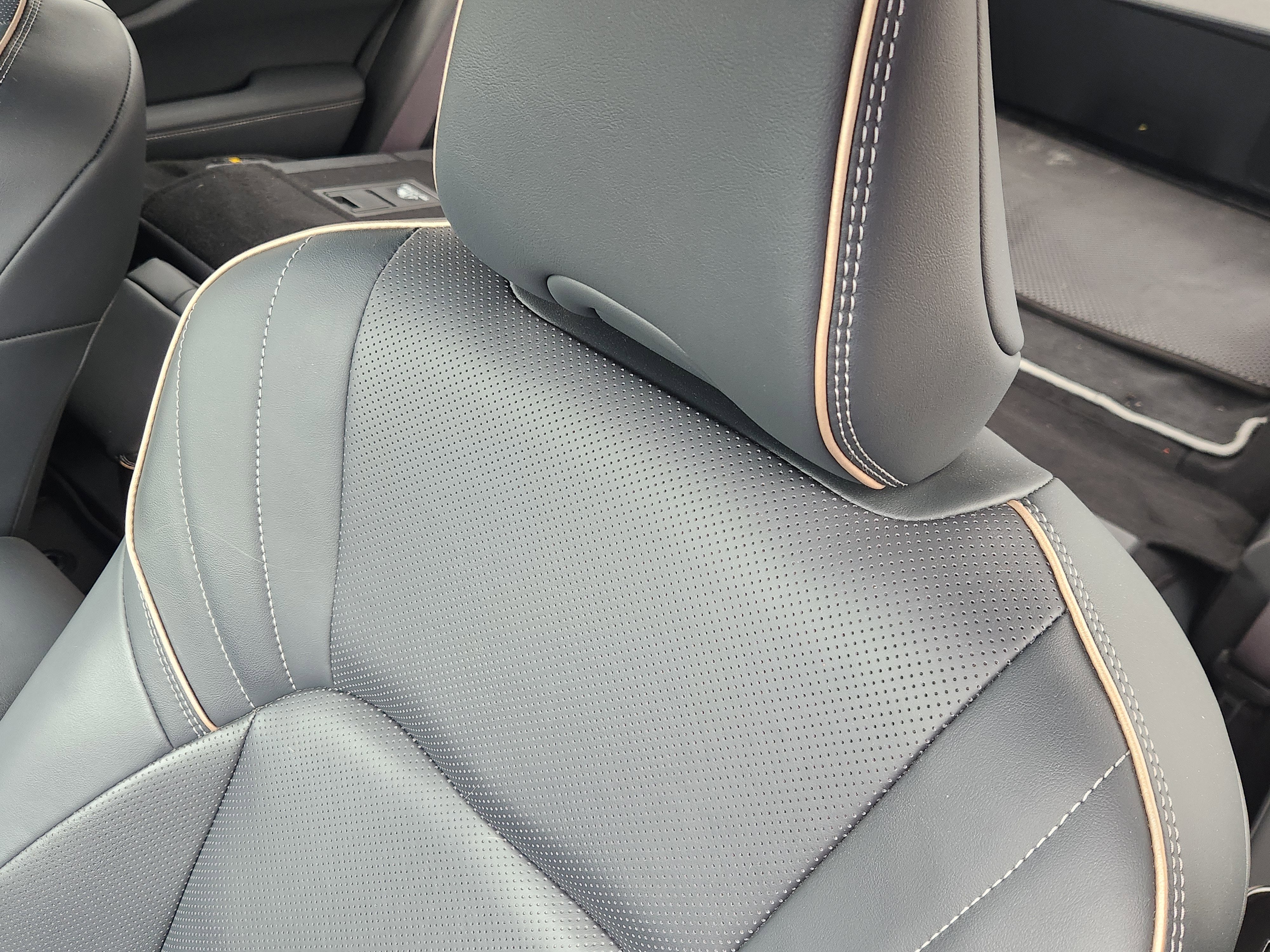 2025 Toyota Crown Signia Limited