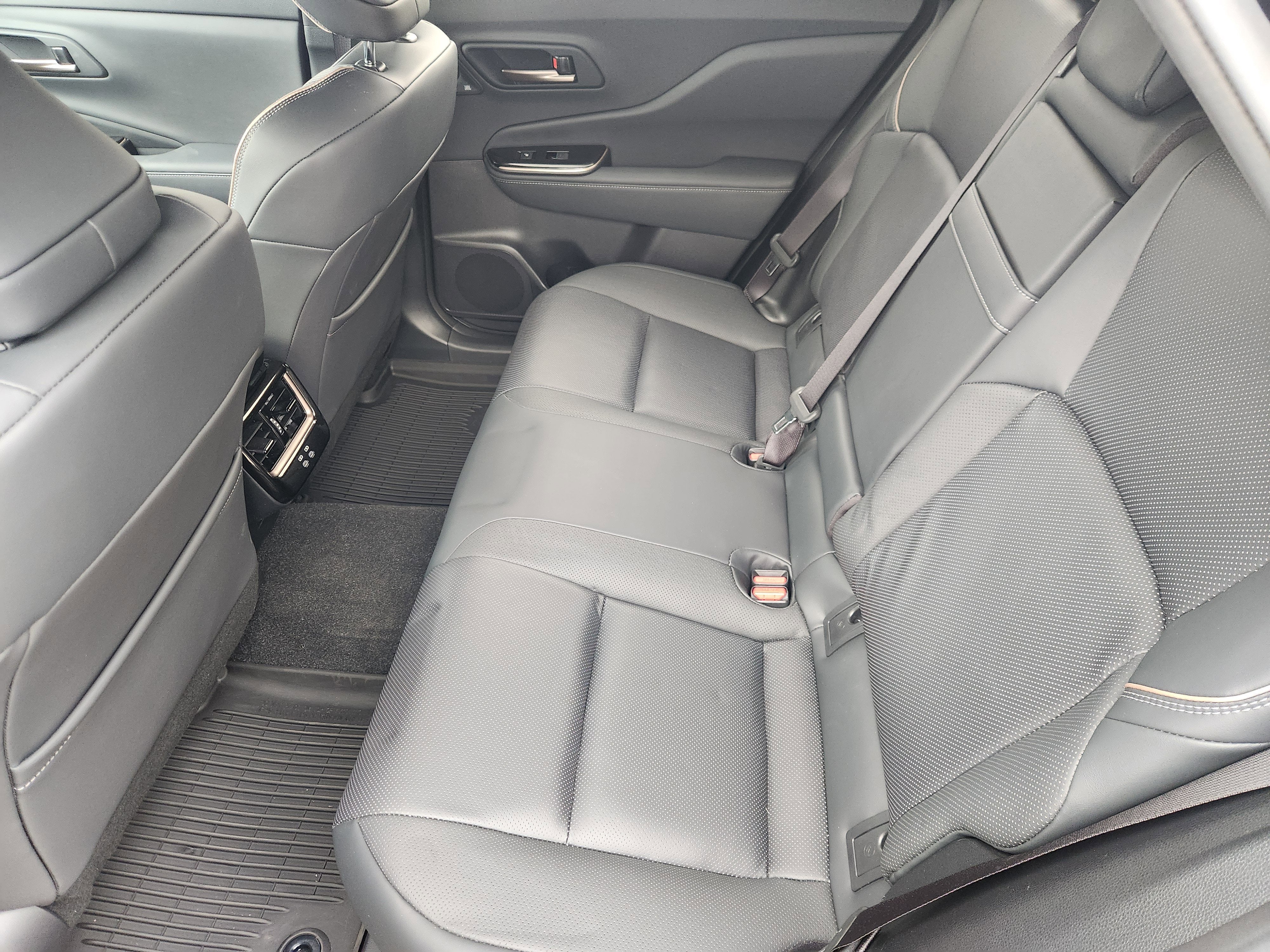 2025 Toyota Crown Signia Limited