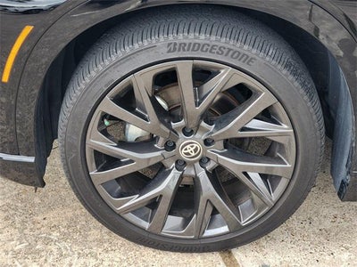 2025 Toyota Crown Signia Limited