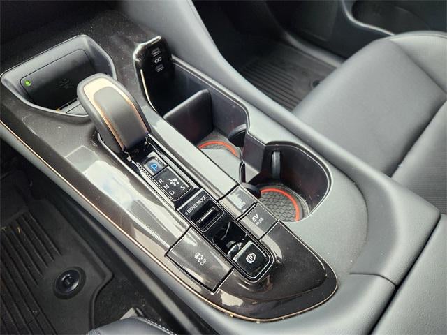 2025 Toyota Crown Signia Limited